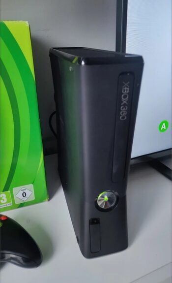 Xbox 360S 250GB + Mando + Caja for sale