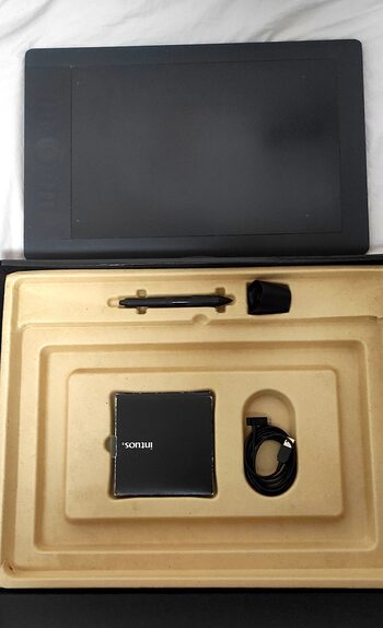 Buy Intuos.5 touch Pen tablet profesional Wacom 