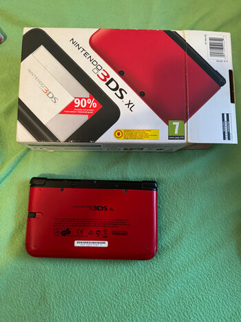 nintendo 3ds xl roja con caja con magia