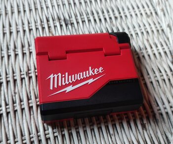 MILWAUKEE REDLITHIUM USB Bluetooth Jobsite Ear Buds