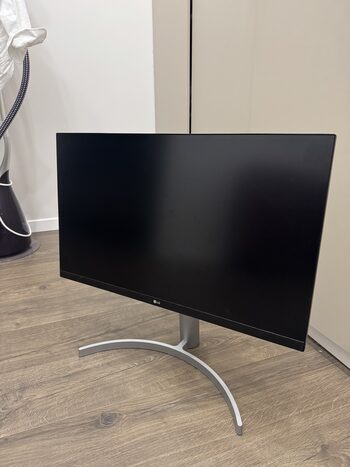 LG 27 Coliu UHD 4k monitorius for sale