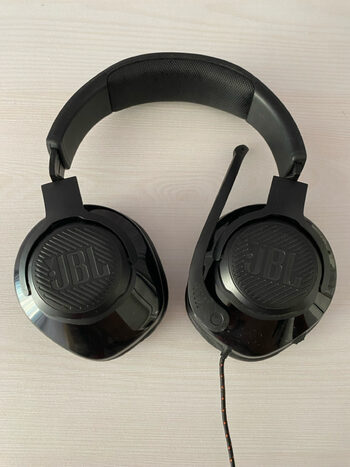 JBL Quantum 200