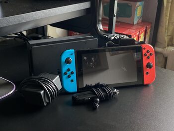 Nintendo Switch V2, 32GB, Neon