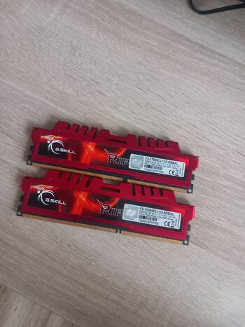 G.Skill Ripjaws X Series 8 GB (2 x 4 GB) DDR3-2133 Black / Red PC RAM