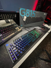 Redeem Logitech G815 LIGHTSYNC RGB Teclado Gaming Mecánico Alámbrico con teclas GL-Táctil de bajo perfil, 5 teclas G programables, Paso de USB, Controles Multimedia Dedicados, Disposición QWERTY ES - Rojo