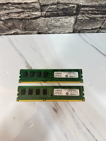 Crucial 8 GB (2 x 4 GB) DDR3-1600 Black / Green PC RAM