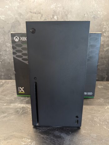 Buy Xbox Series X (garantija iki 2028 + 2 controleriai)