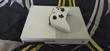 Xbox One S su pultėliu
