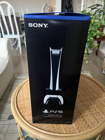 Playstation 5 Digital Edition, Black & White, 825GB for sale