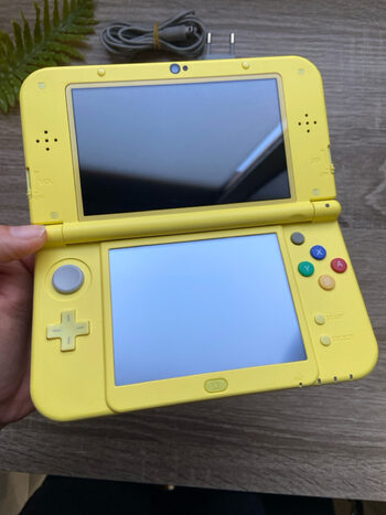 New 3DS XL pikachu + SD 32gb  for sale