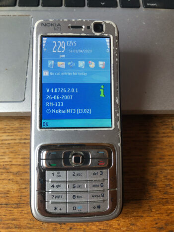 Nokia N73 Silver Grey/Deep Plum