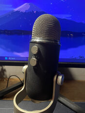 Logitech Blue Yeti Pro mikrofonas