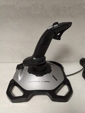 Logitech Extreme 3D Pro vairalazdė. 