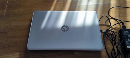 Repose-poignets et pavés tactiles couvercle supérieur HP pour