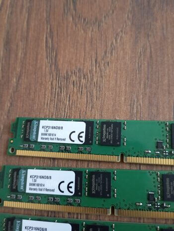 Kingston 8 GB (1 x 8 GB) DDR3-1600 Black / Green PC RAM