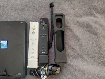 Nintendo Wii Family Edition, 2GB for sale