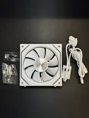 Baltas argb modulinis aušintuvas