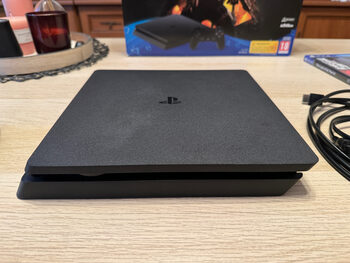 Playstation 4 Slim 1TB CUH-2216B + 4 žaidimai for sale