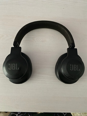 JBL E55BT