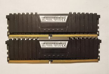 CORSAIR VENGEANCE LPX 16GB (2x 8GB) DDR4 DRAM 2400MHz C14