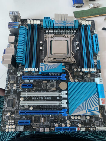 Pirkti Asus P9X79 PRO Intel X79 ATX DDR3 LGA2011 4 x PCI-E x16 Slots  Motherboard | ENEBA