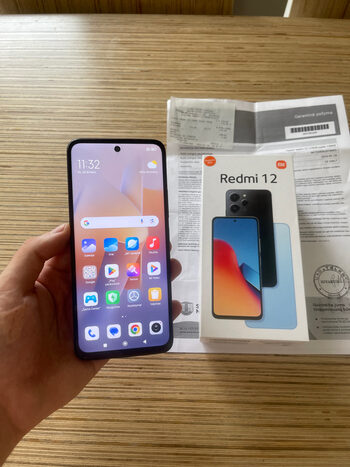 Xiaomi Redmi 12 su garantija