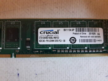 Crucial 4 GB (1 x 4 GB) DDR3-1600 Black / Green PC RAM