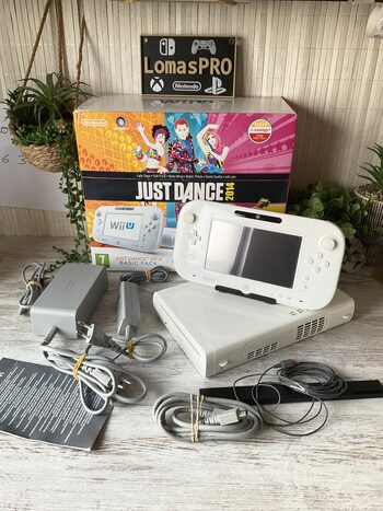  Wii U + Juegos + con caja y accesorios 