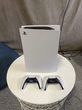 PlayStation 5, Black & White, 825GB