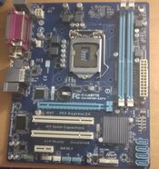 Gigabyte GA-H61M-S2PV(R2.0) Intel H61 Micro ATX DDR3 LGA1155 1 x PCI-E x16 Slots Motherboard