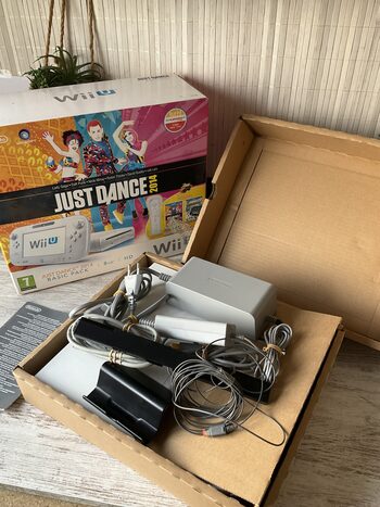  Wii U + Juegos + con caja y accesorios 