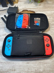 Nintendo Switch con Accesorios (protector de pantalla) 