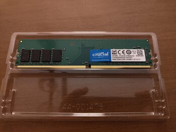 Redeem Crucial 8 GB (1 x 8 GB) DDR4-2400 Green PC RAM