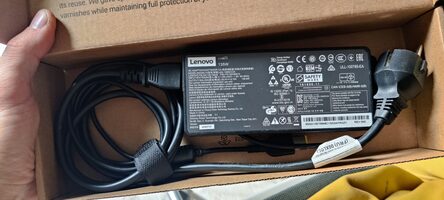 Lenovo AC adapter 135W