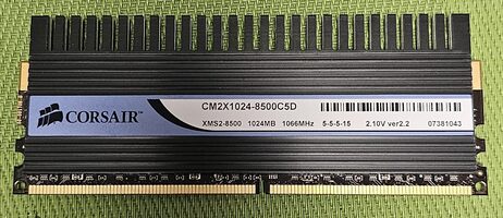 Barrette Mémoire RAM Corsair Dominator 1 Go DDR2 PC2-8500 (1066 MHz) - CM2X1024-8500C5D, Occasion