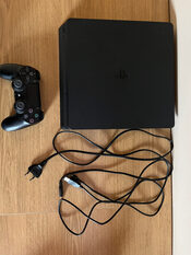 Playstation 4 slim