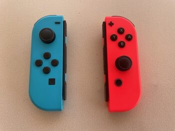 Get Nintendo Switch, Blue & Red, 32GB Con 1 juego