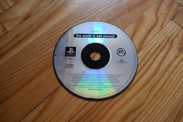 007: The World is not Enough PlayStation
