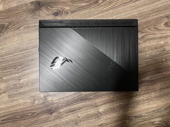 Asus ROG Strix G17 G712 Intel i7-10750H Intel GeForce RTX 2070 / 16GB DDR4 / 512GB NVME / 66 Wh / 802.11 ac / Black