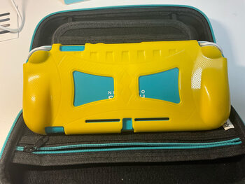 PACK: Transporting bag + silicone case with grip (for Nintendo Switch LITE)