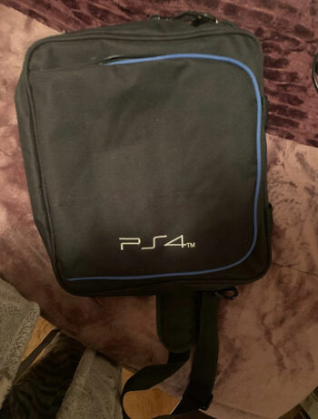 Pack Playstation 4 con mando de edición limitada y bolsa de playstation nueva