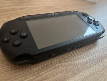 PSP Street (E1004), 32GB, 50+ žaidimų