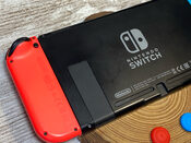 Redeem Nintendo Switch con Accesorios (protector de pantalla) 