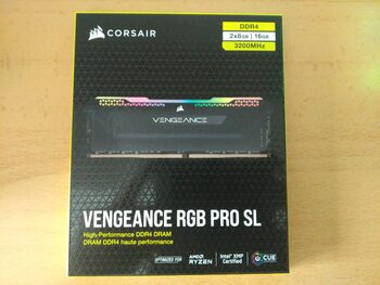 Corsair Vengeance RGB Pro 16 GB (2 x 8 GB) DDR4-3200 Black PC RAM
