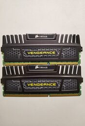 Corsair Vengeance 8 GB (2 x4 GB) DDR3-1600 PC RAM