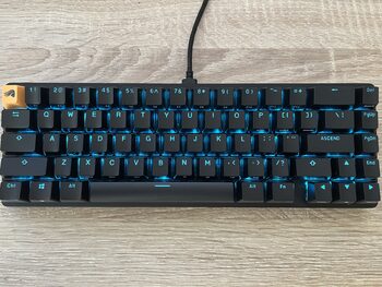 Mechanical Keyboard GMMK 2 65% fox switches