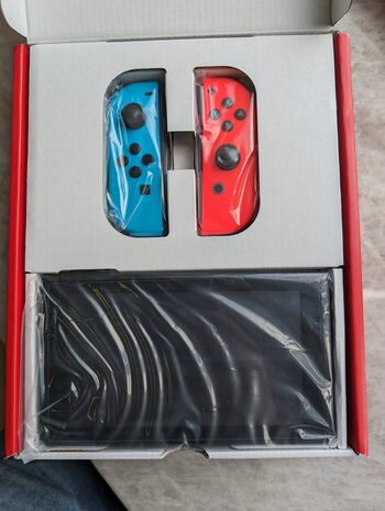 Nintendo Switch, Blue & Red, 128GB atristas