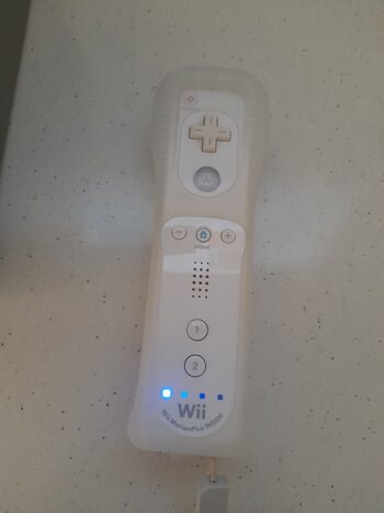 Get Nintendo Wii, White, 512MB