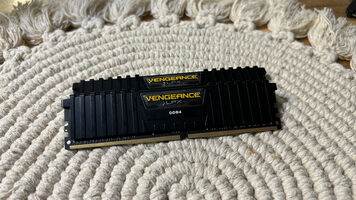 Vengeance 32gb DDR4 2666mhz ramai