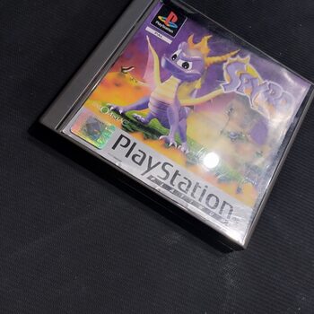 Get Spyro the Dragon PlayStation